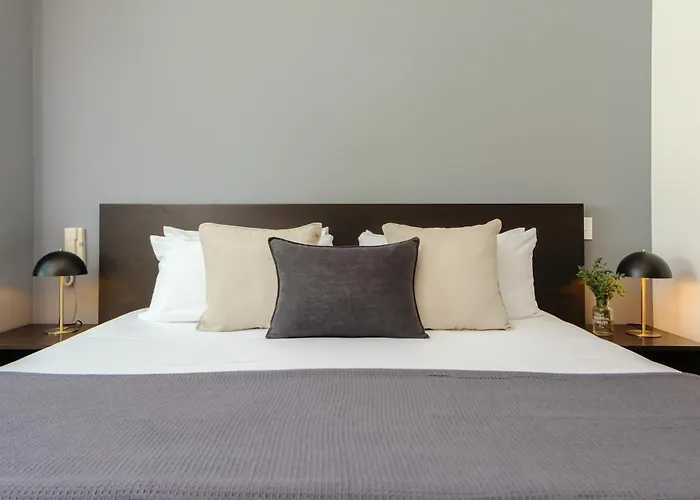 New! Stunning Garden House 2 Bdr Apartment Mexico City