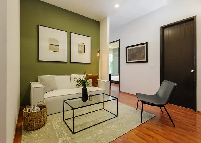 New! Stunning Garden House 2 Bdr Apartment